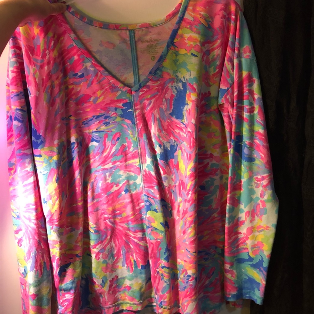 Lilly athletic top